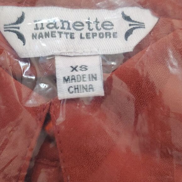 NANETTE LEPORE Nanette Shadow Stripe Top - Picture 5 of 6